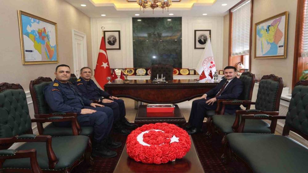 Sahil G&uuml;venlik&rsquo;ten G&ouml;k&ccedil;eada&rsquo;ya denetim
