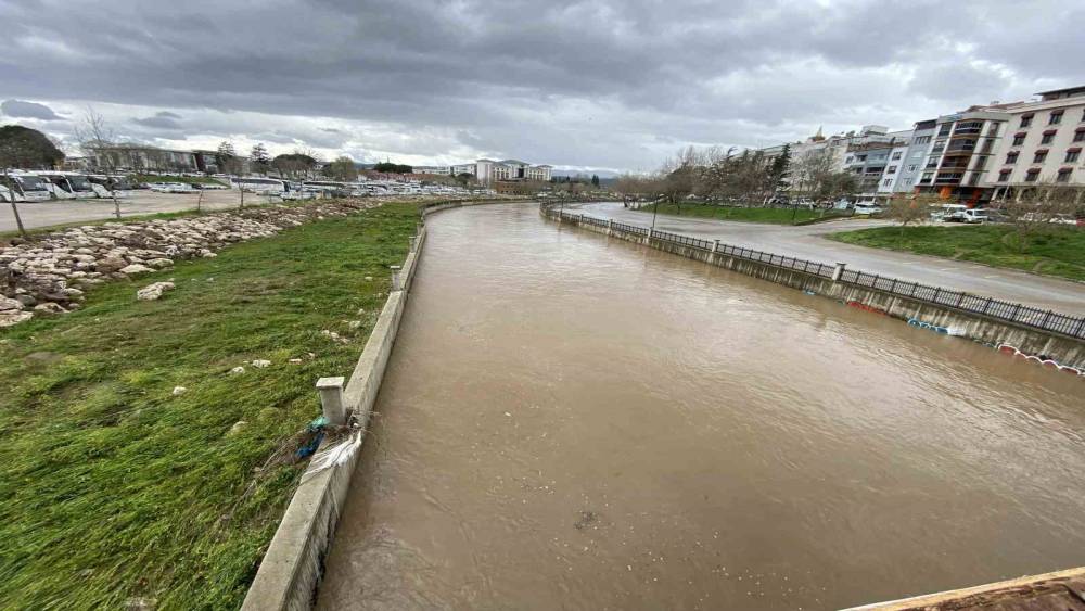 &Ccedil;anakkale&rsquo;de taşan Kocabaş &Ccedil;ayı normale d&ouml;nd&uuml;
