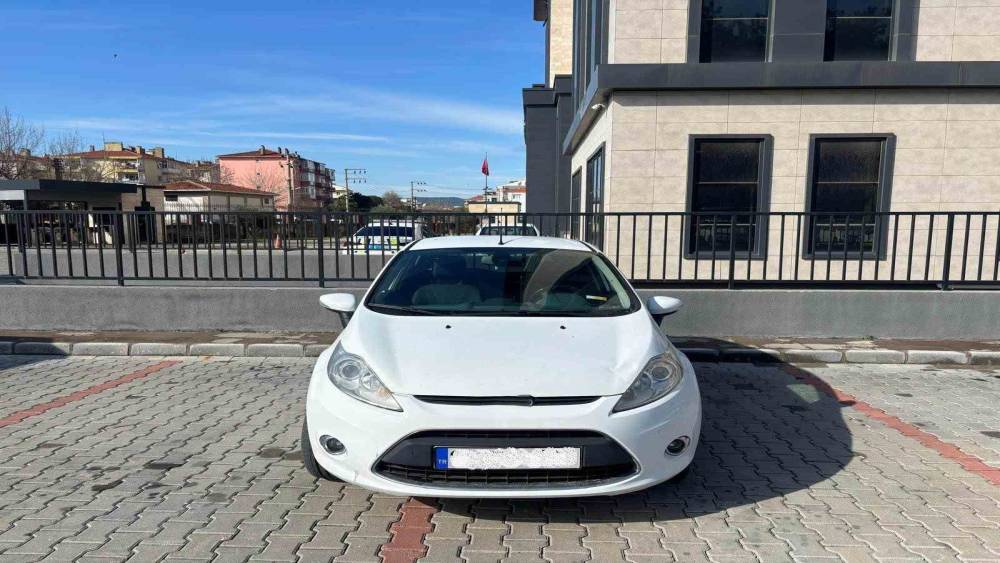 &Ccedil;anakkale&rsquo;de g&ouml;&ccedil;men ka&ccedil;ak&ccedil;ılığı operasyonu: 3 organizat&ouml;r ve 16 ka&ccedil;ak g&ouml;&ccedil;men yakalandı
