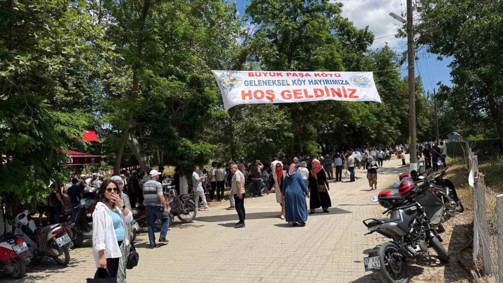 B&uuml;y&uuml;kpaşa k&ouml;y&uuml;nde geleneksel k&ouml;y hayrı d&uuml;zenlendi
