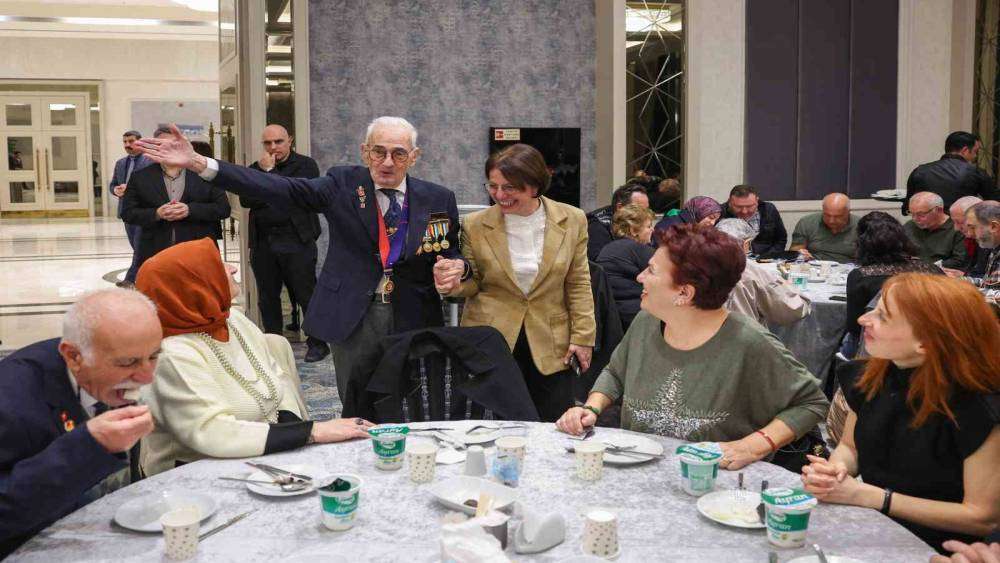 Maltepe Belediyesi’nden şehit aileleri ve gaziler onuruna iftar
