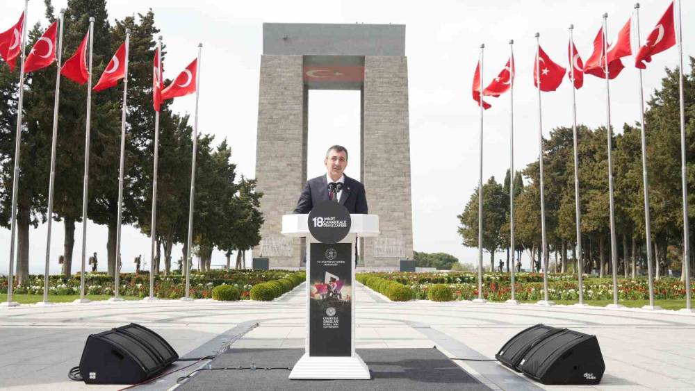 Cumhurbaşkanı Yardımcısı Yılmaz: "Azimle inşa ettiğimiz T&uuml;rkiye Y&uuml;zyılı&rsquo;nın da en sağlam dayanağı &Ccedil;anakkale ruhudur"
