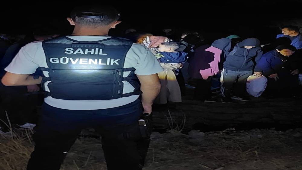 &Ccedil;anakkale&rsquo;de 29 ka&ccedil;ak g&ouml;&ccedil;men yakalandı
