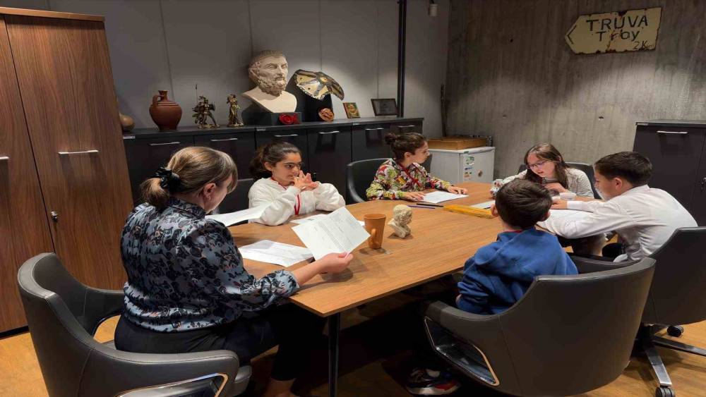 Çocuklar Troya Müzesi’ni ele geçirdi
