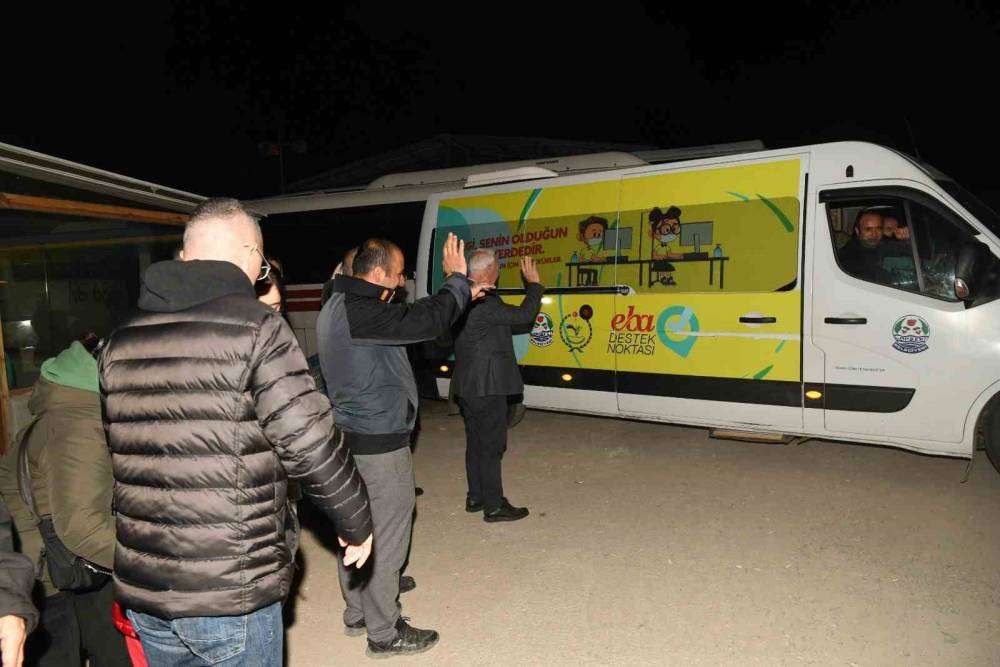 Lapseki Belediye'sinden Deprem Bölgesine İftar