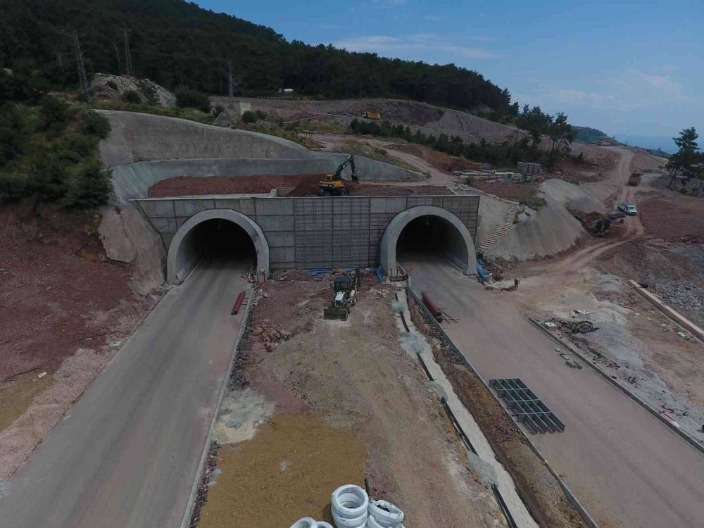 Kazdağları’ndan geçen Assos ve Troya Tünellerinin Ağustos ayında açılması bekleniyor
