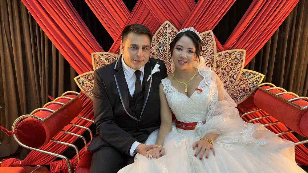 Filipinler&rsquo;den T&uuml;rkiye&rsquo;ye mesafe tanımayan aşk
