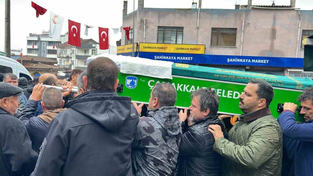 Feci kazada hayatını kaybeden s&uuml;r&uuml;c&uuml; son yolculuğuna uğurlandı

