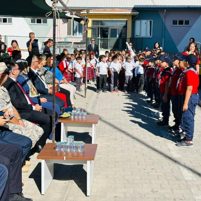 Ayvacık’ta İlköğretim Haftası kutlandı