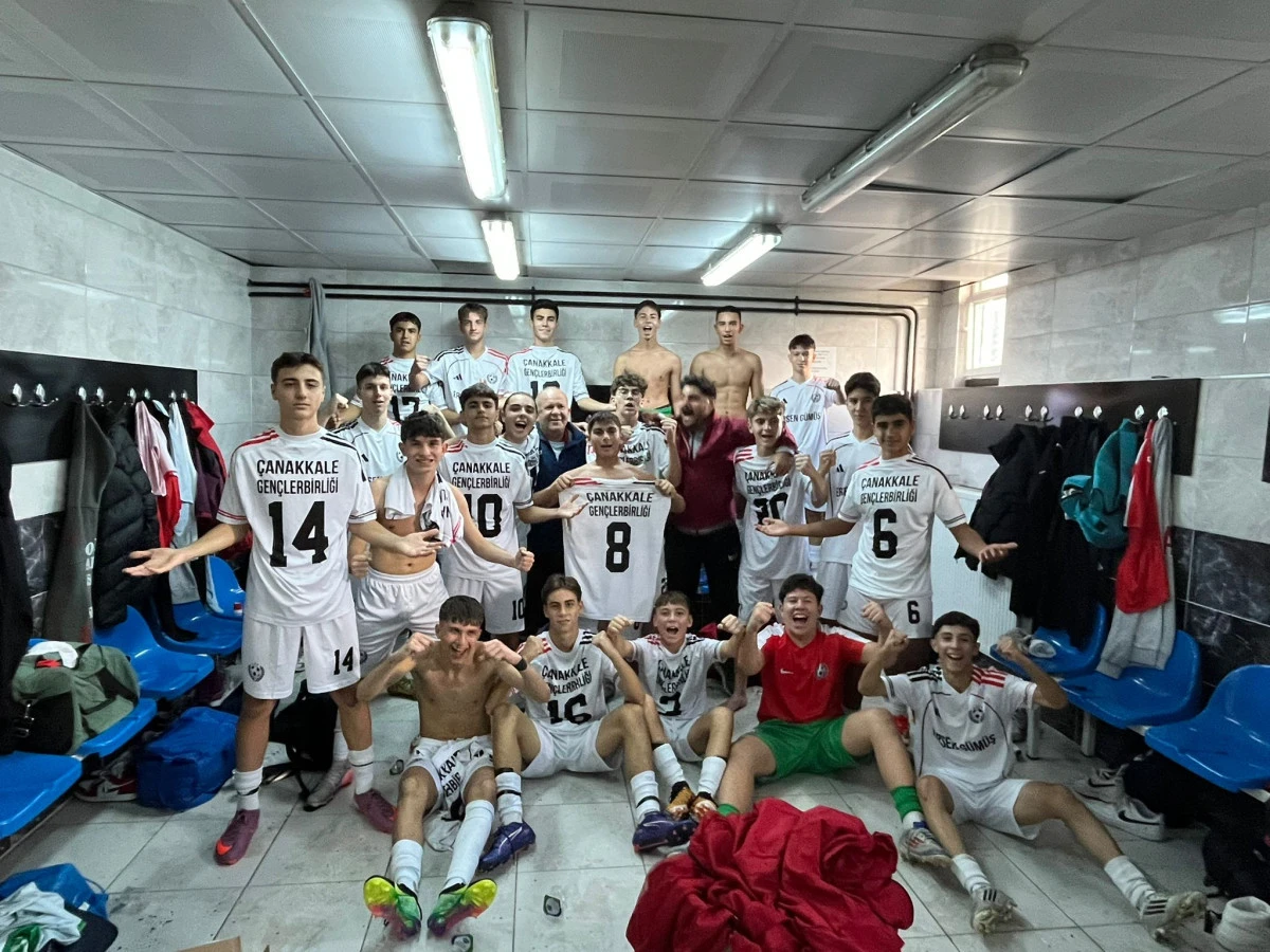 Çanakkale Gençlerbirliği U16 takımı seriye devam ediyor 